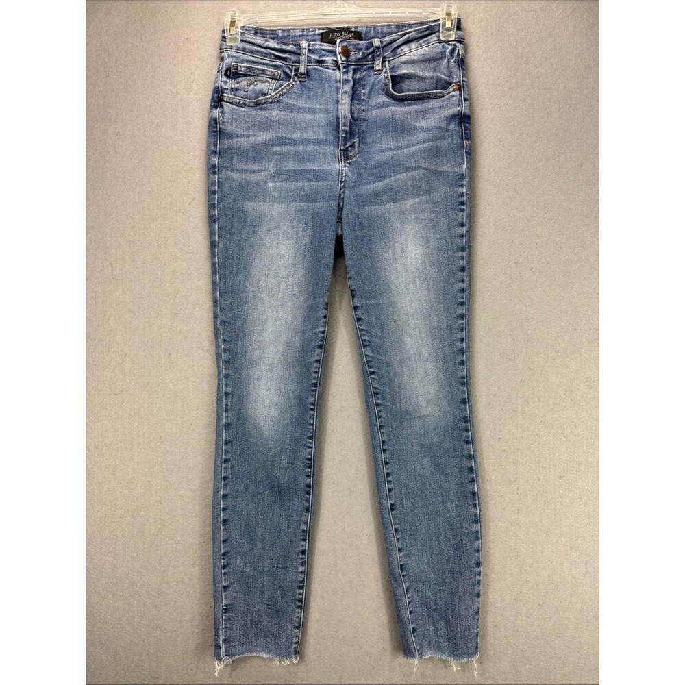 Judy Blue Jeans Women’s 9/29 Relaxed Fit Stretch Cropped Raw Hem - Picture 1 of 13